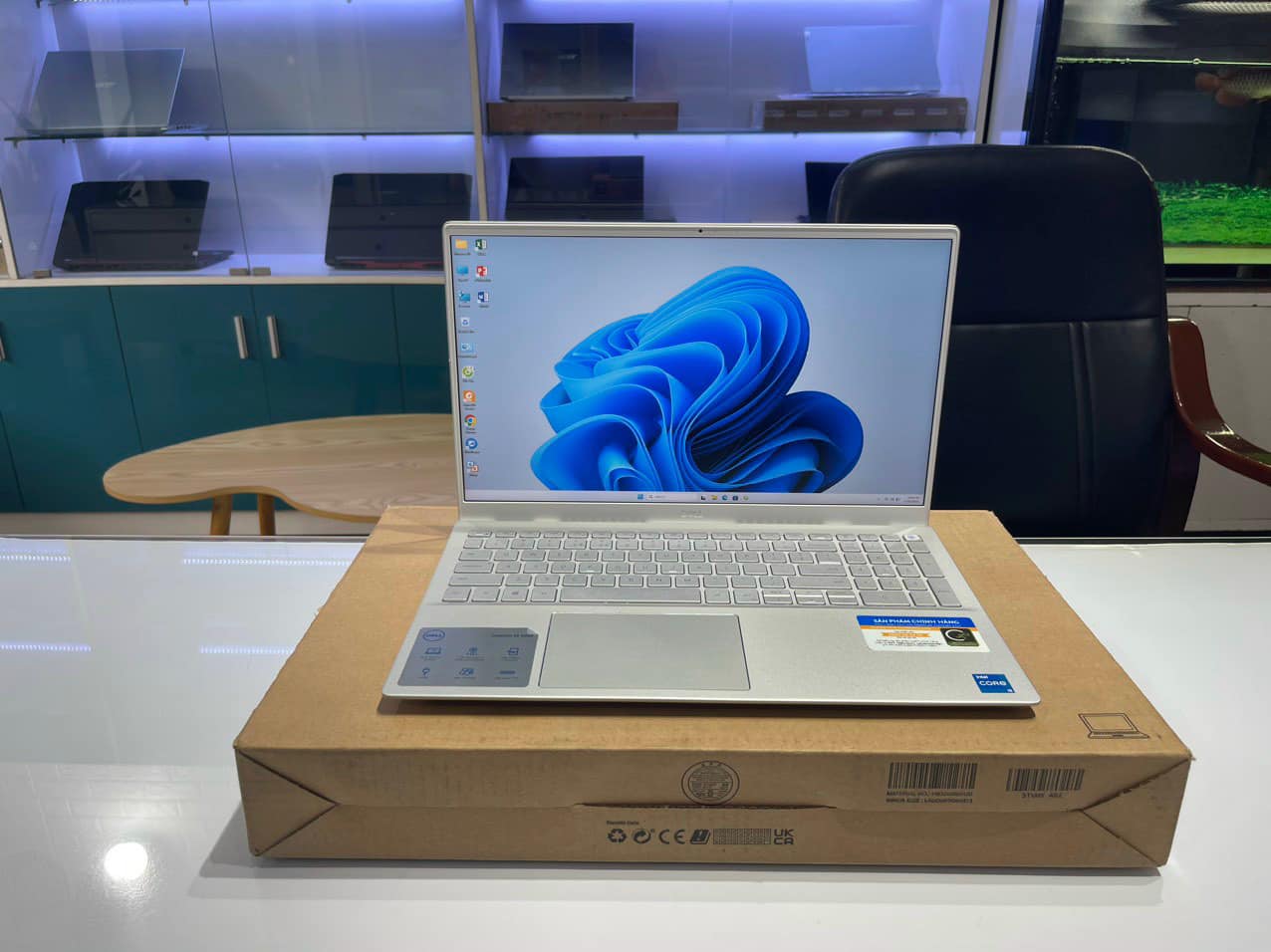 Laptop Dell Inspiron 5502 Core i5 1135G7/8GB/SSD 512GB